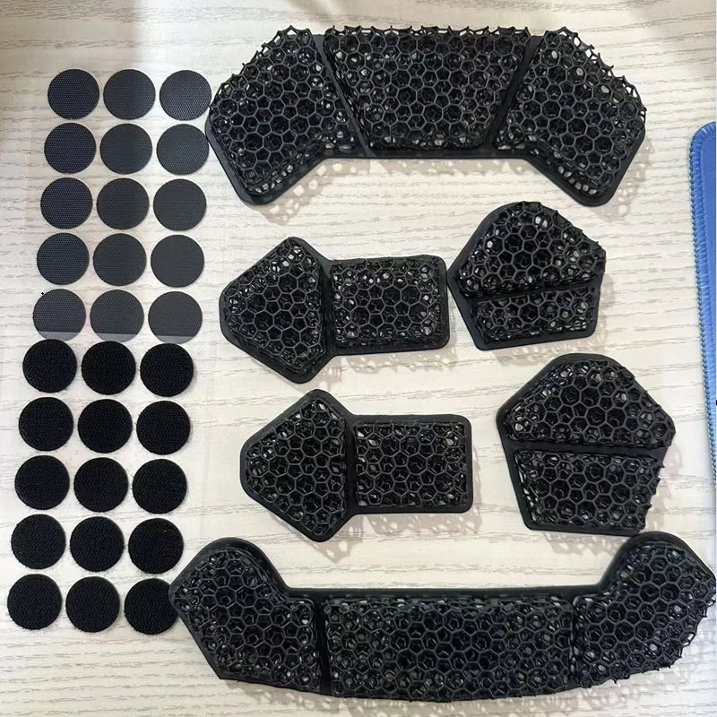 Outdoor Sports Breathable Stress Reducing High Elasticity Lattice Helmet Pad