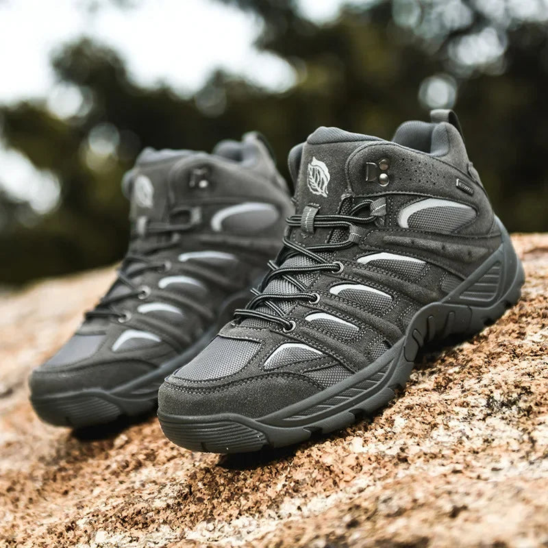 Climbing Boots 2025 New Luxury Boots Outdoor Military Boots, Hiking Shoes Winter Anti Slip Men's Desert Boots and Hiking Boots