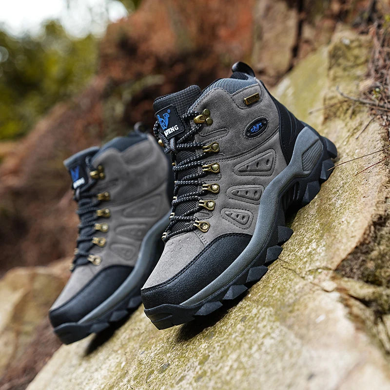 Men Climbing Shoes Autumn High Top Outdoor Non Slip Desert Boots Male Fashion Mountain Walking Cushioning Comfort Sneakers