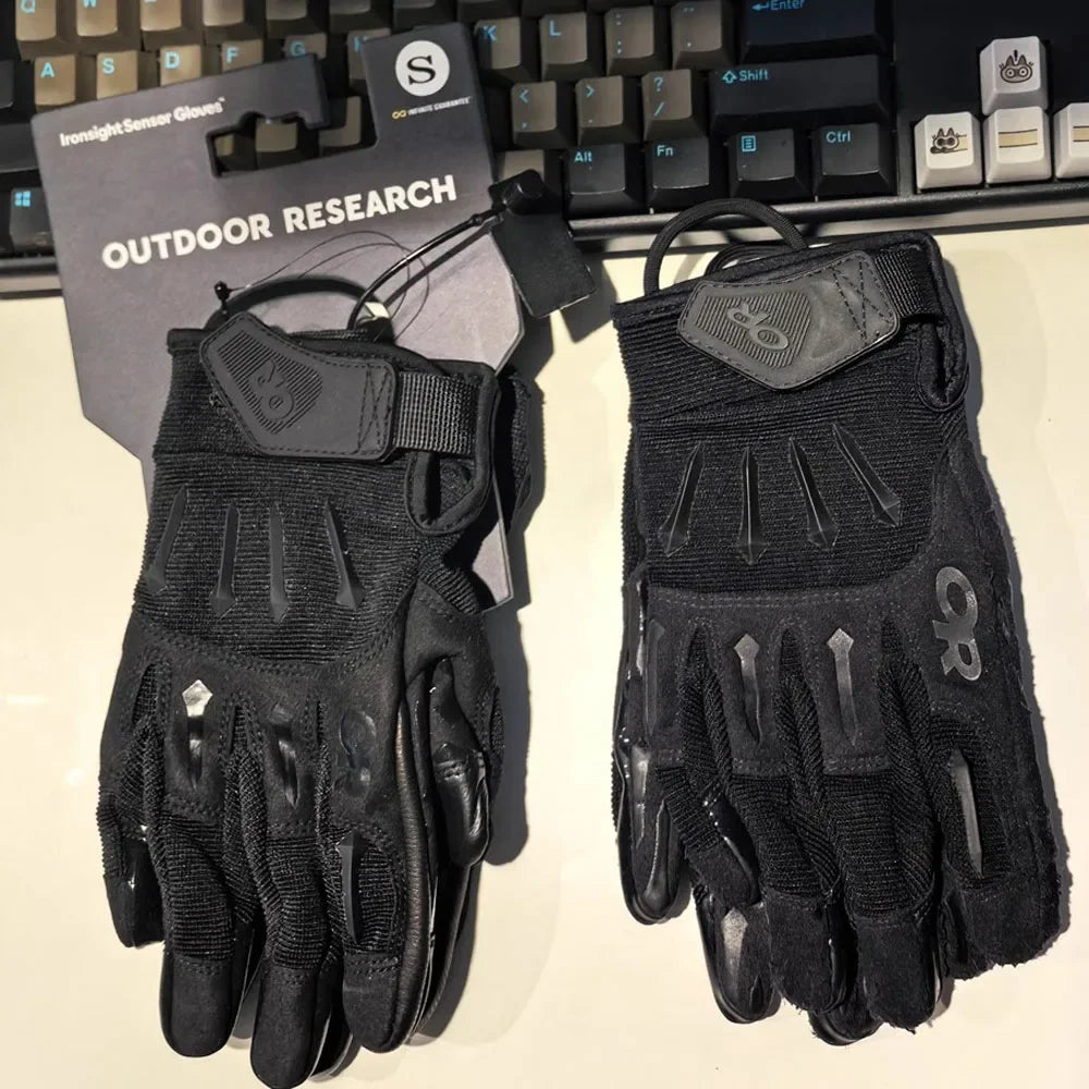 Iron-sighted Outdoor Gloves or Gloves for Field Exploration - for Camping