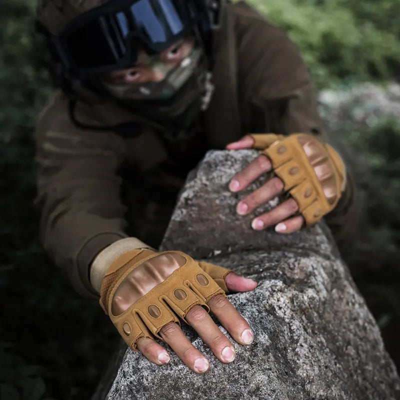 CHRLCK Men's Wear-resistant Cycling Tactics Gloves Anti-Scratch Half Finger Hiking Gloves Summer Non-Slip Camping Gloves Unisex