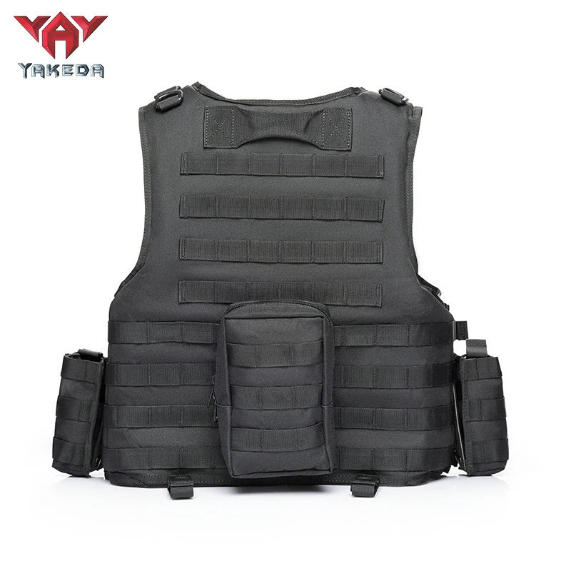 The YAKEDA MOLLE extended system security duty uniform is equipped with multiple accessory packages