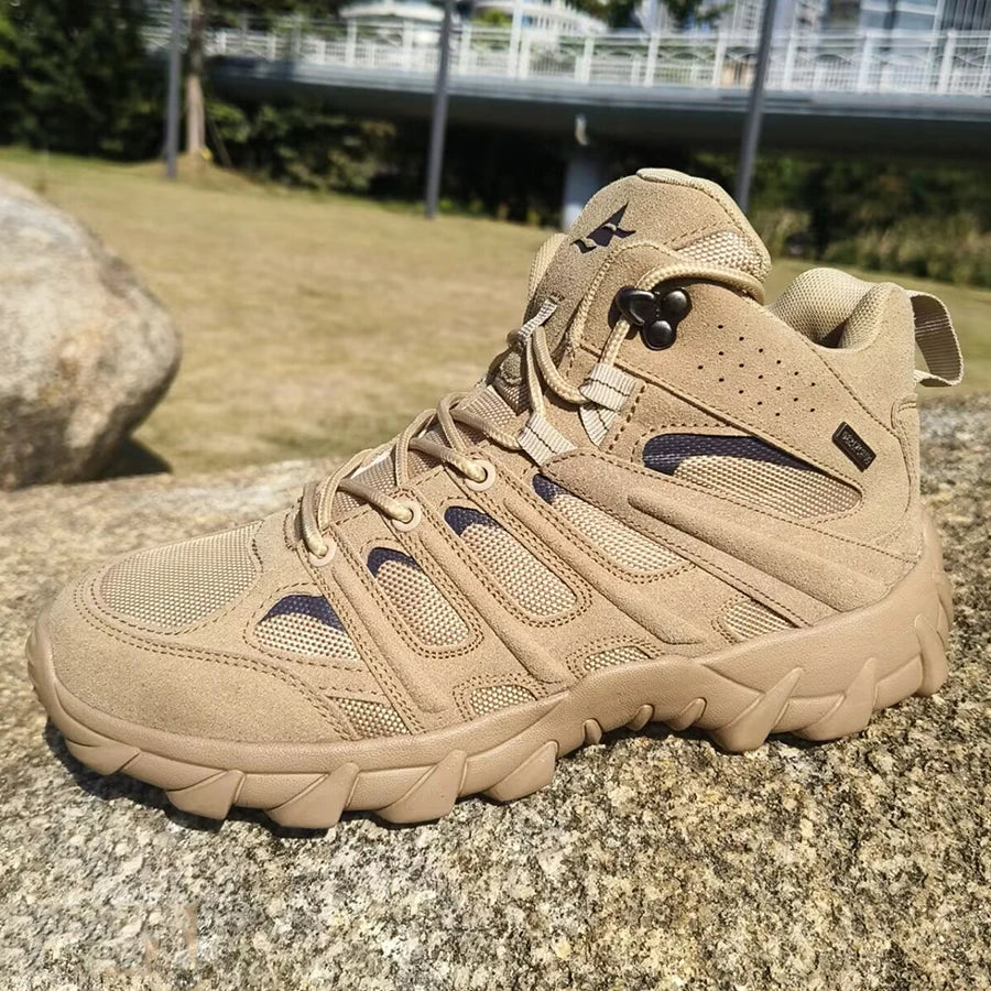 Men's Desert Boots Men Ankle Boots Male Outdoor Hiking Shoes Tactical Boots Big Size 40-46 Work Safety Shoes Motocycle Boots New
