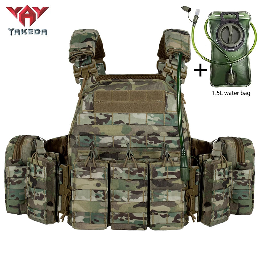 YAKEDA multifunctional portable hunting vest with 1.5L water bag and built-in water bag compartment at the back