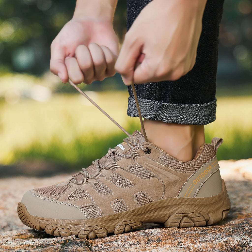 Men Off-Road Hiking Shoes Mountain Sneakers Winter Retro Leather Shoe Sport Outdoor Black Trail Running Footwear Low Top Spring