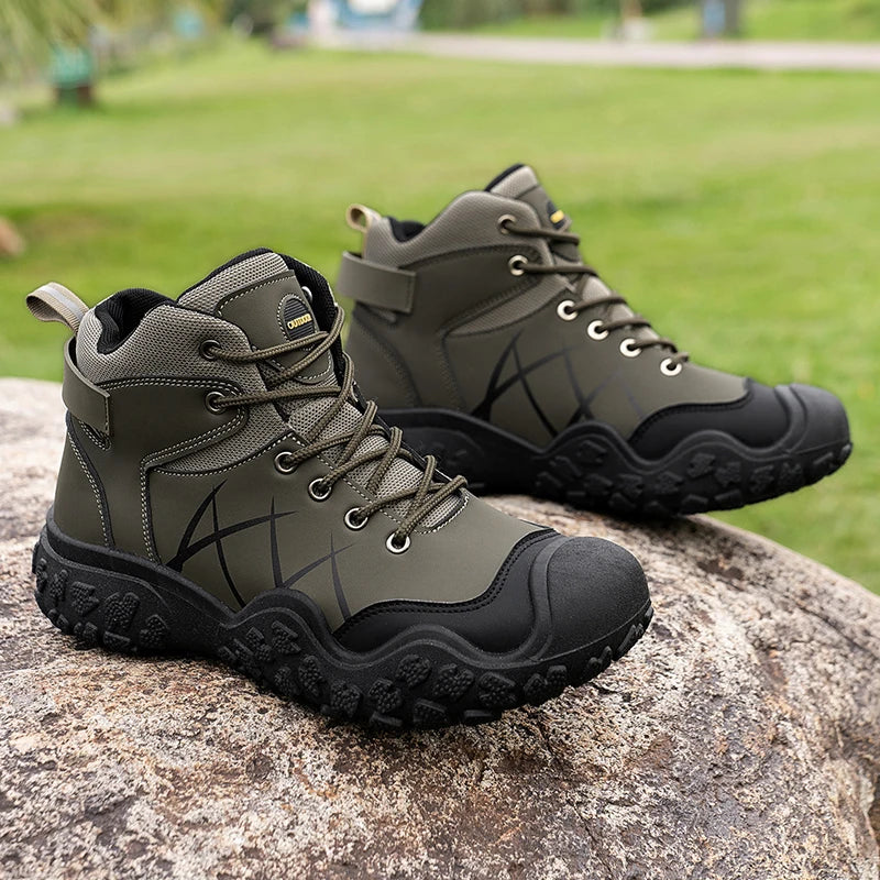 High-top Classic Men's Boots Wear-resistant Sole Soft Upper Classic and Fashionable, Suitable for Hiking and Outdoor Wear.
