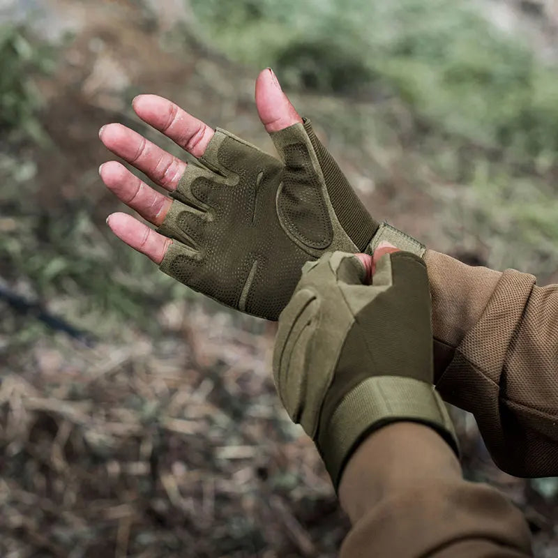 CHRLCK Men's Half Finger Cycling Tactics Gloves Wear-resistant Motorcycle Gloves Anti-Scratch Riding FiShing Training Gloves