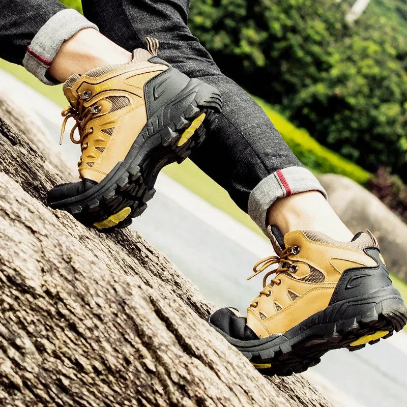 High Quality Outdoor Non-slip Hiking Shoes Men High Top Trekking Climbing Sneakers Male Tactical Hiking Camping Walking Boots