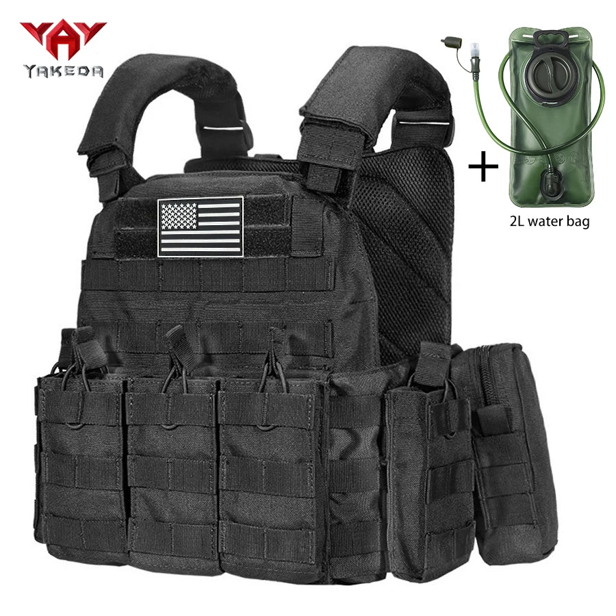 YAKEDA outdoor multifunctional vest with 2L water bag, adjustable shoulder straps and side panels