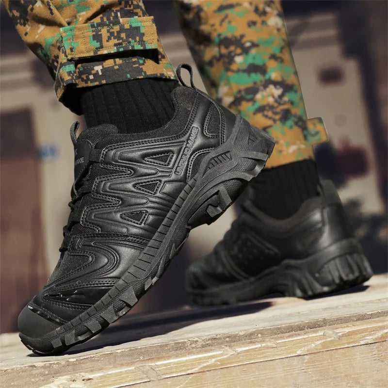 Men Hiking Shoes Anti-slip Low-top Tactical Boots Men Comfortable Casual Lace-up Durable Breathable Flat Casual Sports Shoes Men