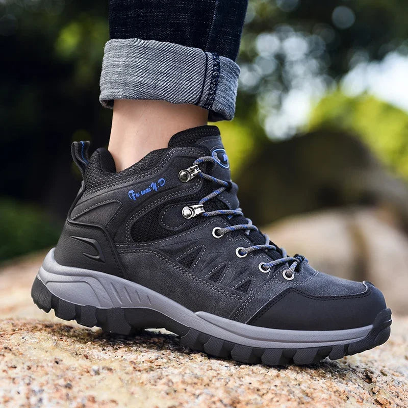 High Quality Outdoor Non-slip Hiking Shoes Men High Top Trekking Climbing Sneakers Male Tactical Hiking Camping Walking Boots