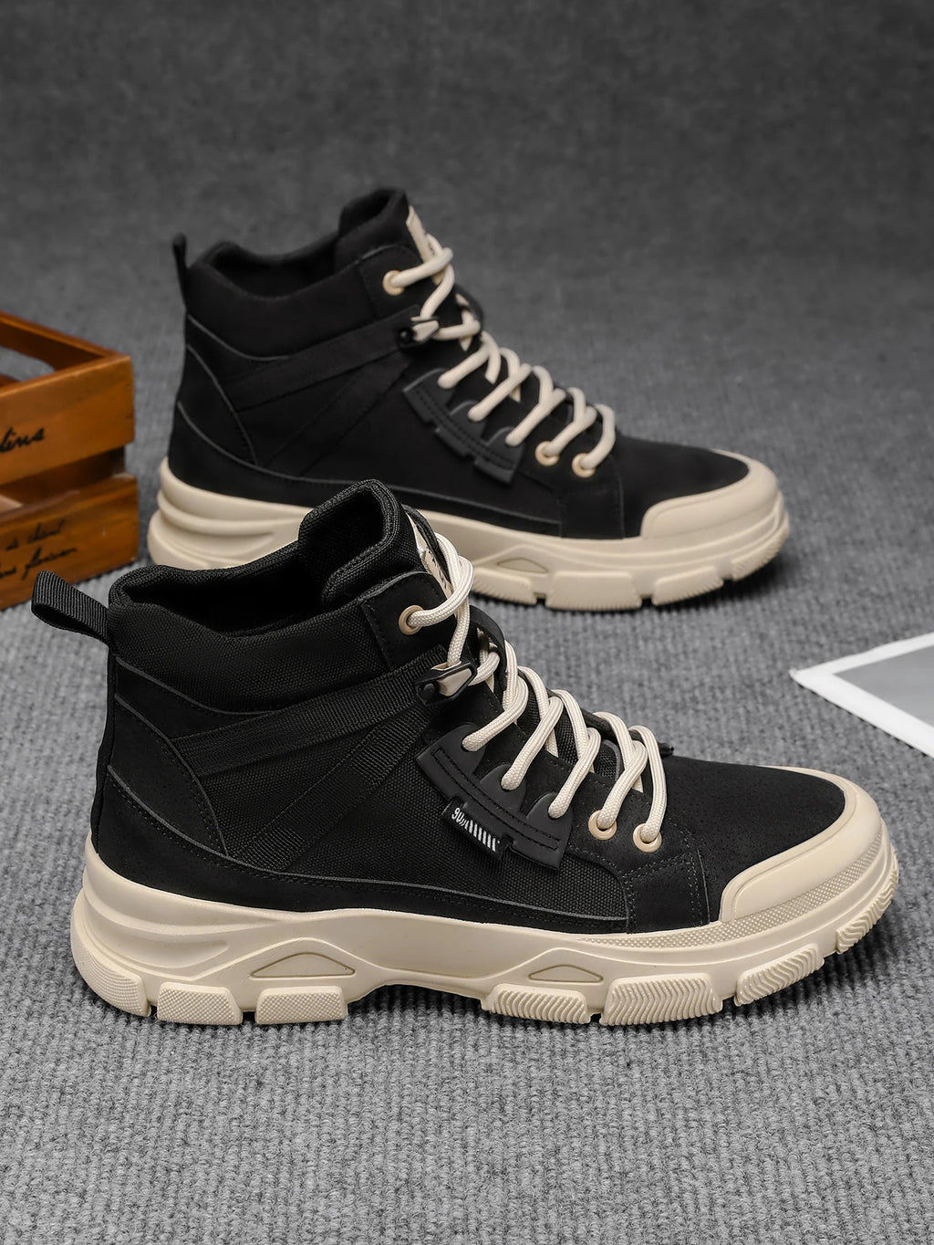Men's high top boots, casual sports shoes, outdoor camouflage, wear-resistant, trendy and fashionable men's boots