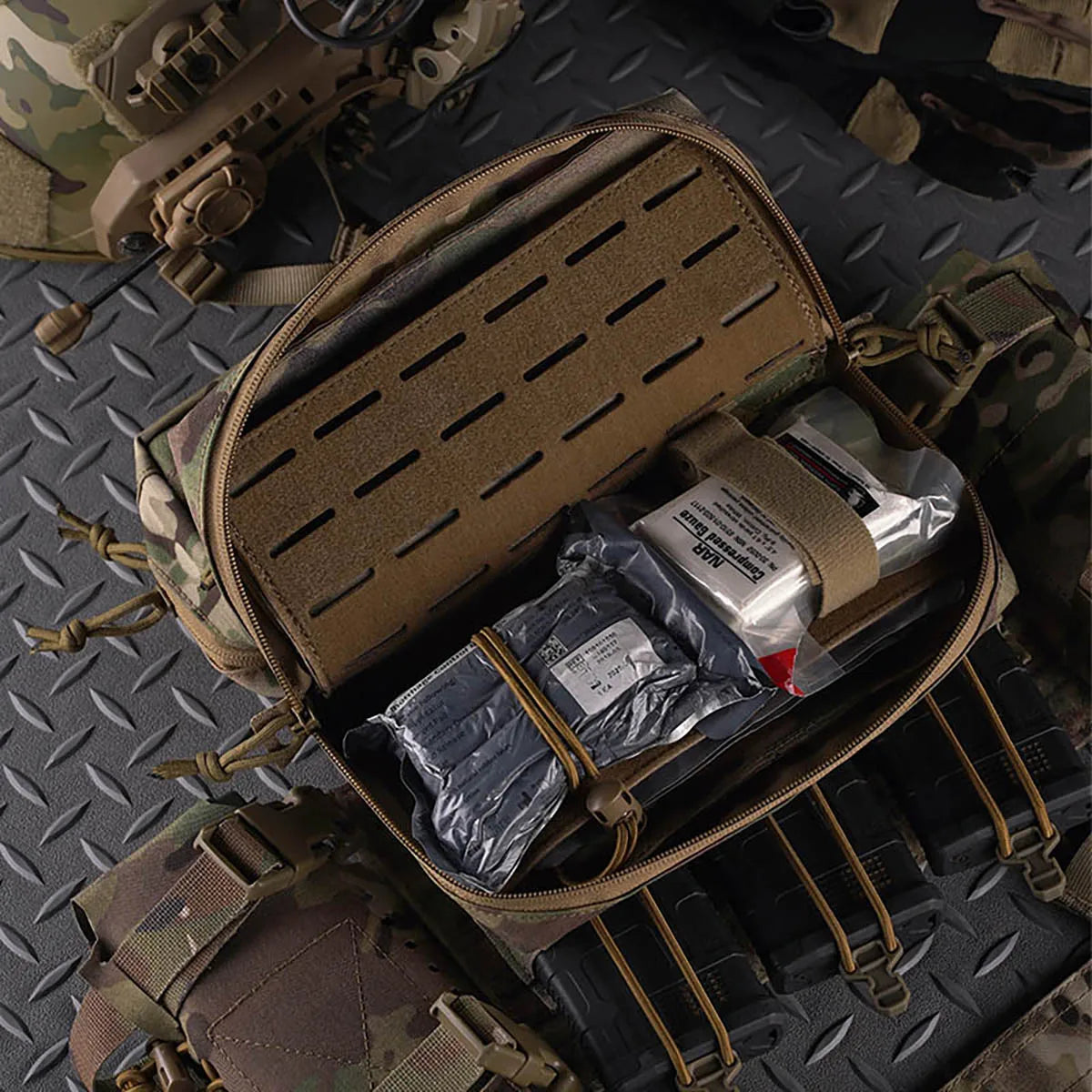 POSEIDON DEFENSE ATTACKER Horizontal First Aid Kit Bag IFAK Pouch Molle Pouch with fixing Internal Straps
