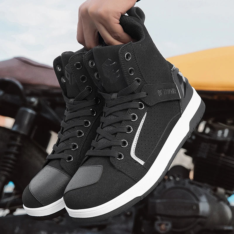2026 New Men's Motorcycle Shoes Fashion Breathable Men Motorcycle Boots Road Racing Motos Protective Boot TPU Anti-fall Shoes