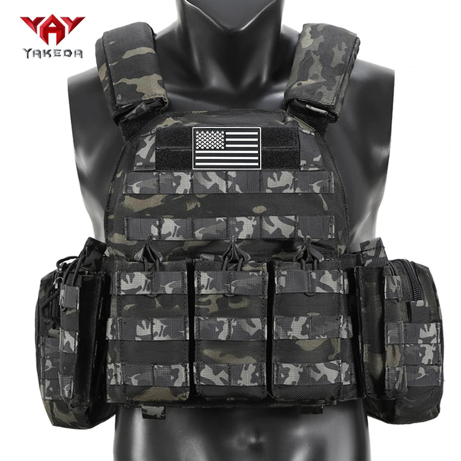 YAKEDA The six piece hunting vest comes with a triple equipment bag and a large miscellaneous bag hanging from the back