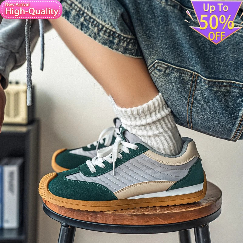 Spring New Low Cut Minimalist Mens Casual Sports Shoes Lightweight Anti Slip Sports Shoes Fashionable and Stable Walking Shoes