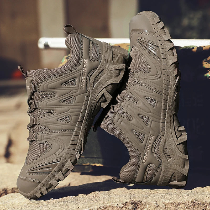 Men Hiking Shoes Anti-slip Low-top Tactical Boots Men Comfortable Casual Lace-up Durable Breathable Flat Casual Sports Shoes Men