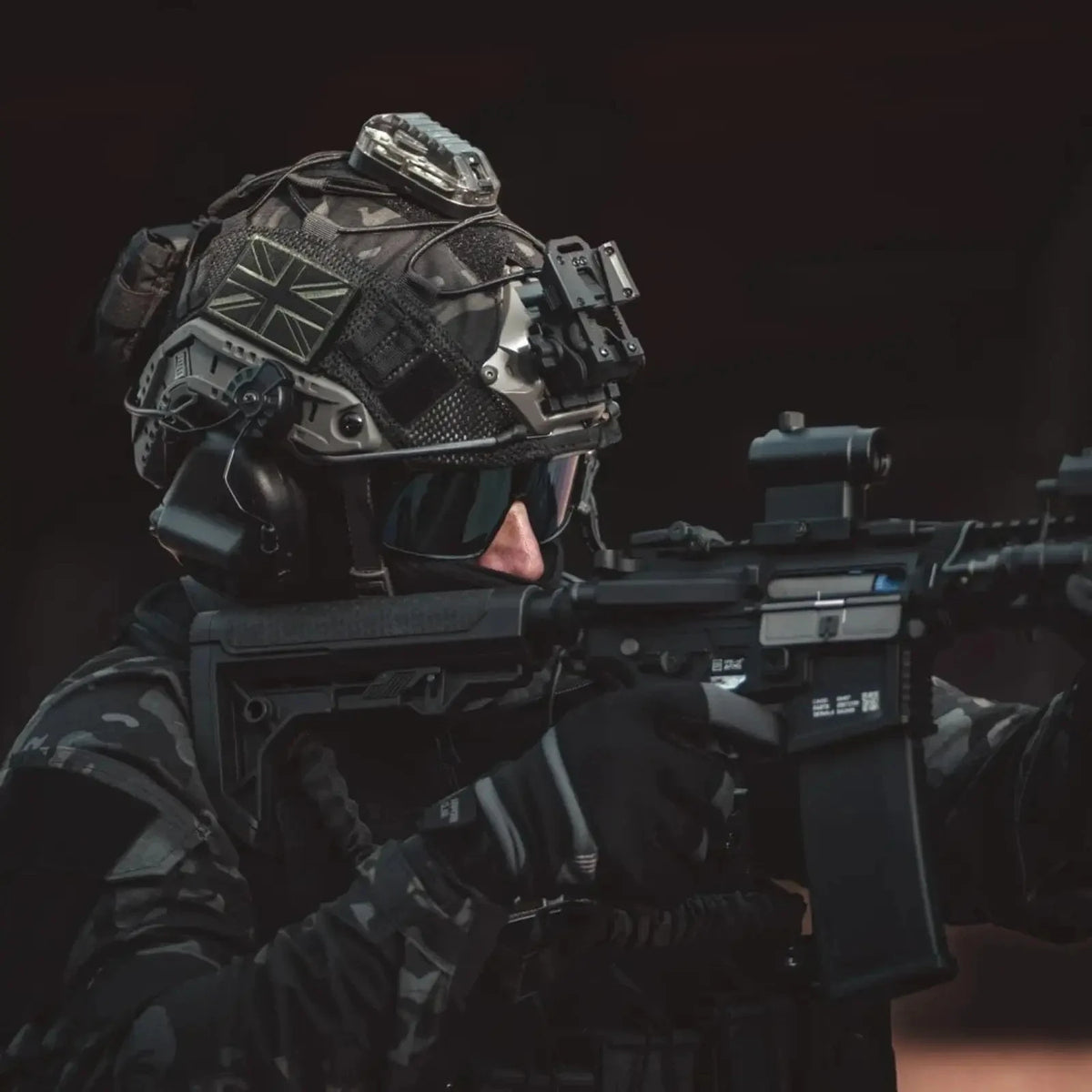 Fast Tactical Helmet Special Forces Equipment Set with Headset NVG Model Mask Goggles Signal Light for Call of Duty CS Cosplay