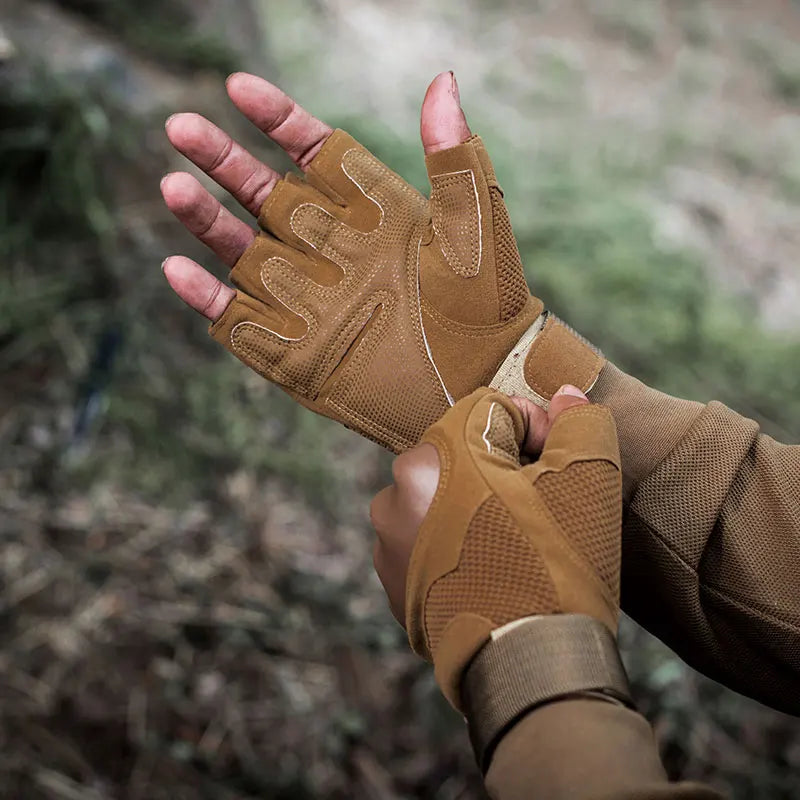 CHRLCK Men's Wear-resistant Cycling Tactics Gloves Anti-Scratch Half Finger Hiking Gloves Summer Non-Slip Camping Gloves Unisex