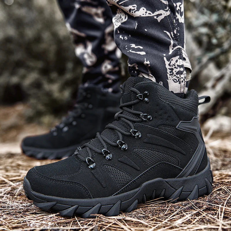 2023 High top Outdoor Boots Men Hiking Shoes Male Boots Men Large Size Leather  Boots Light Outdoor Hunting sneakers work safty