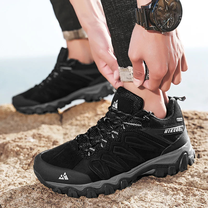 HIKEUP High Quality Leather Hiking Shoes Durable Outdoor Sport Men Trekking Leather Shoes Lace-Up Climbing Hunting Sneakers