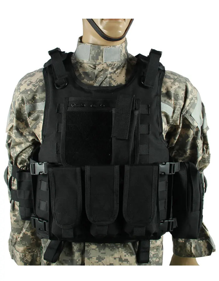 Outdoor Protective Tactical Vest CS Training Hunting Buckle Vest Airborne Magazine Air Gun Color Bullet Protective Vest