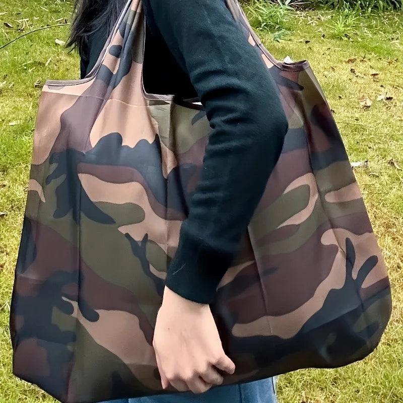 Tactical Large Capacity Camouflage Tote Bag Lightweight Portableand Multifunctional for Sports and Outdoor Activities