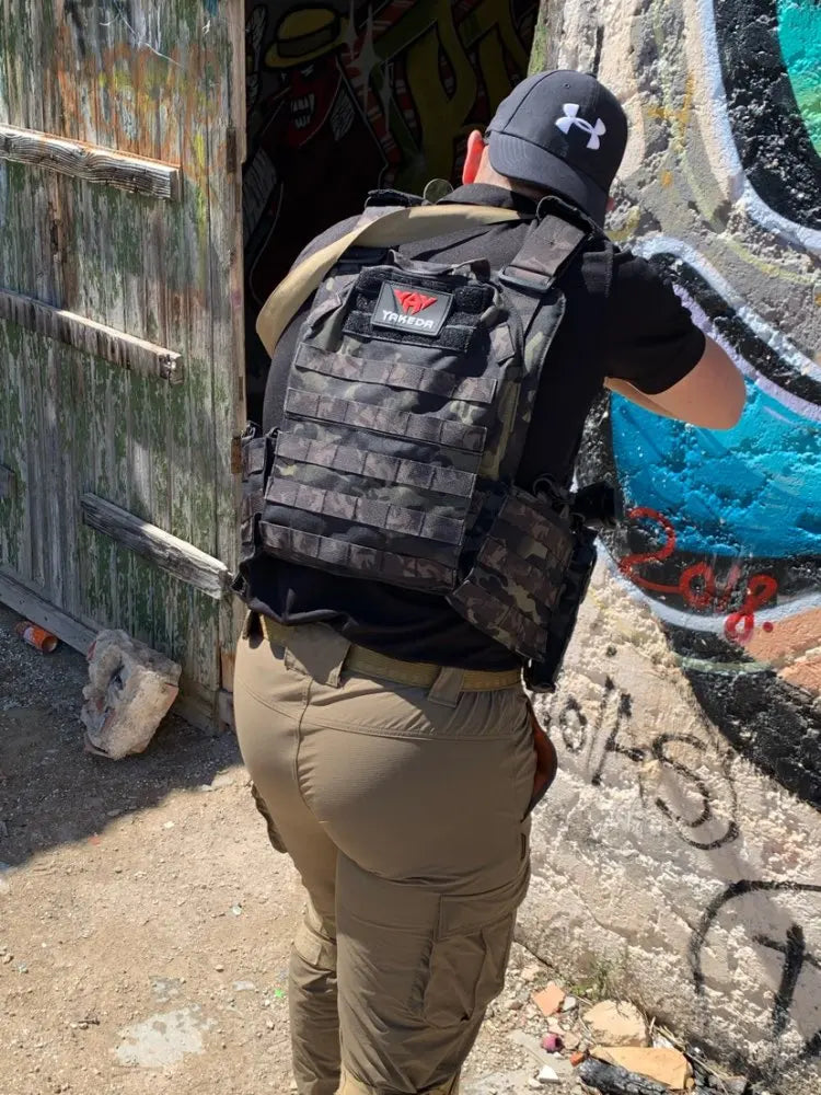 YAKEDA Quick Release 1000D Nylon Tactical Outdoor Vest With Adjustable and Molle System for Airsoft Hunting