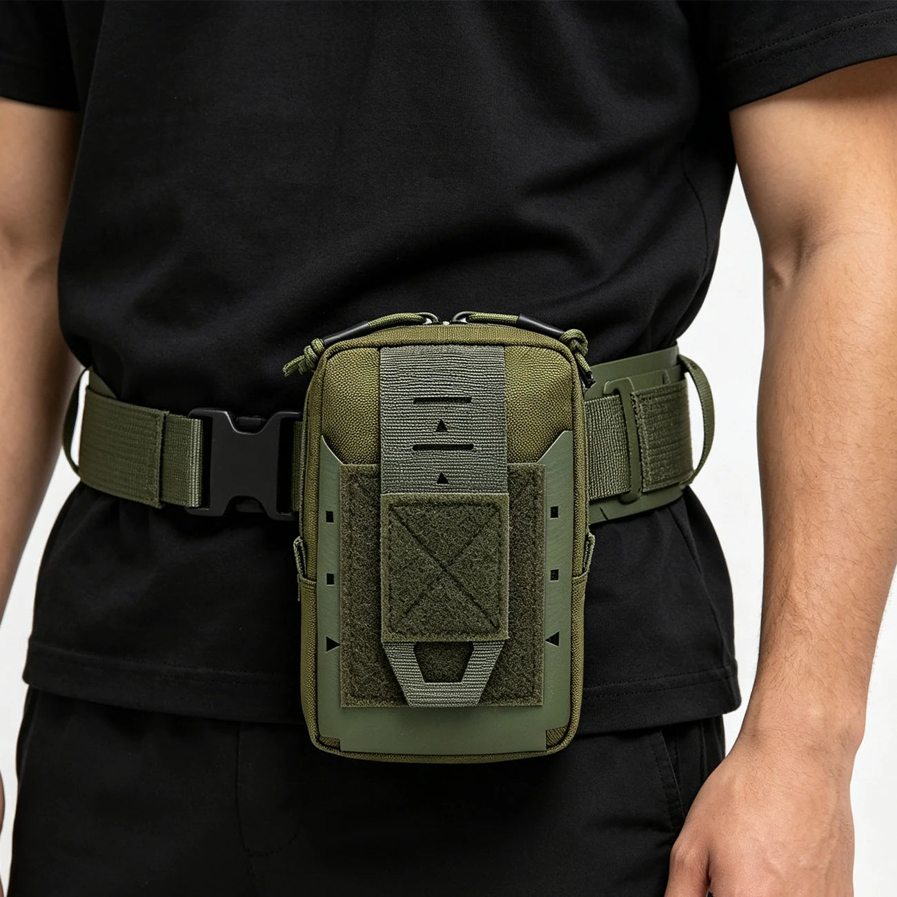 Multi functional waist bag, accessory bag, top double zipper closure, can be fixed on the waist belt for stable installation.