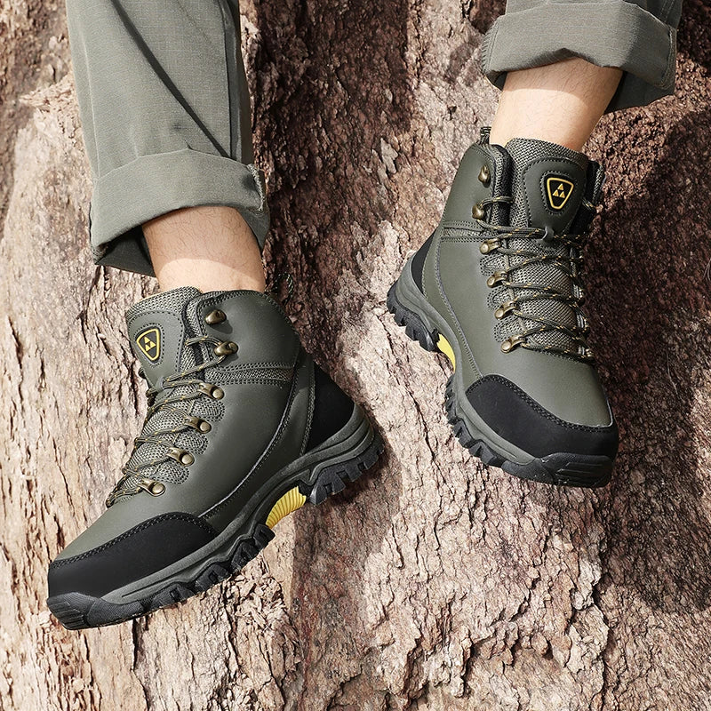 All Season Men's High Top Outdoor Hiking Shoes Waterproof Mountain Sneakers Anti-slip Climbing Trekking Shoes Male Off-road Boot