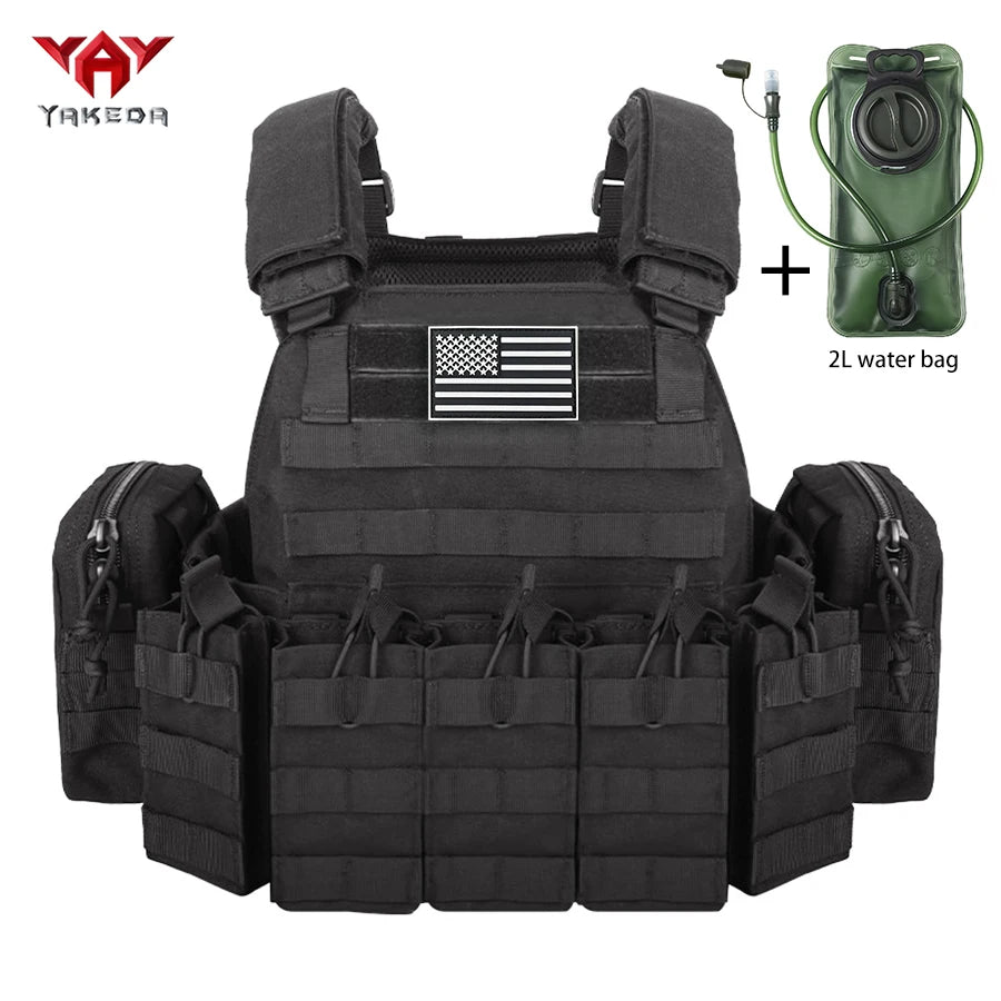YAKEDA outdoor multifunctional vest with 2L water bag, adjustable shoulder straps and side panels