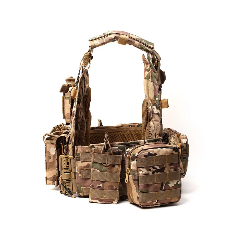 Best-selling 600D Polyester Tactical Vest - Durable, breathable and adjustable Molle design with multiple pockets for outdoor hi