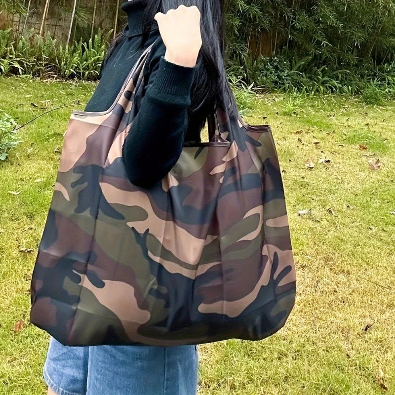 Tactical Large Capacity Camouflage Tote Bag Lightweight Portableand Multifunctional for Sports and Outdoor Activities